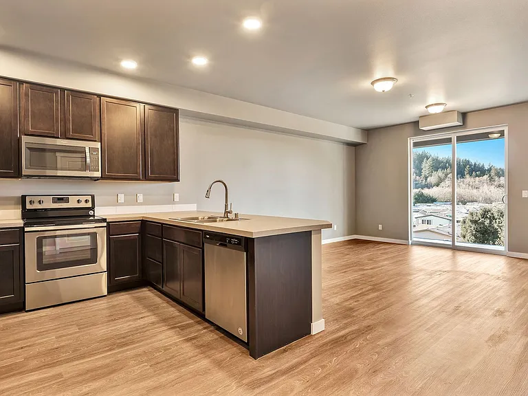The Fairhaven Pointe Apartments — Photo 31