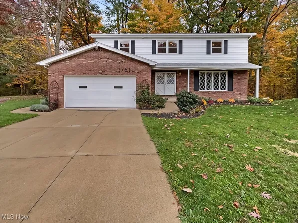 1761 Karg Dr, Akron, OH 44313