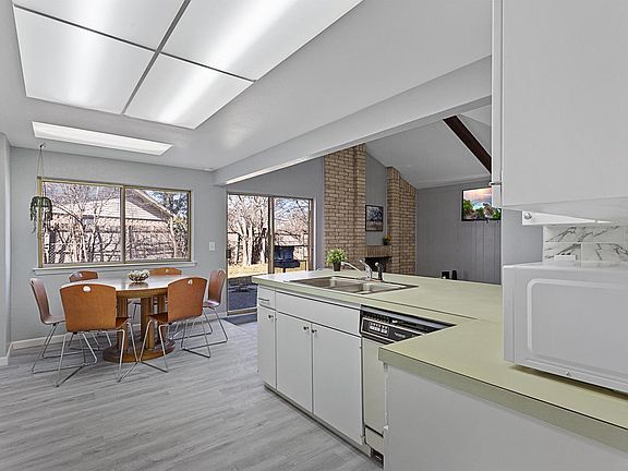 2nd image of 3055 Casita Ct #18105593