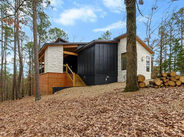 132 Hollow Creek Ln, Broken Bow, OK 74728