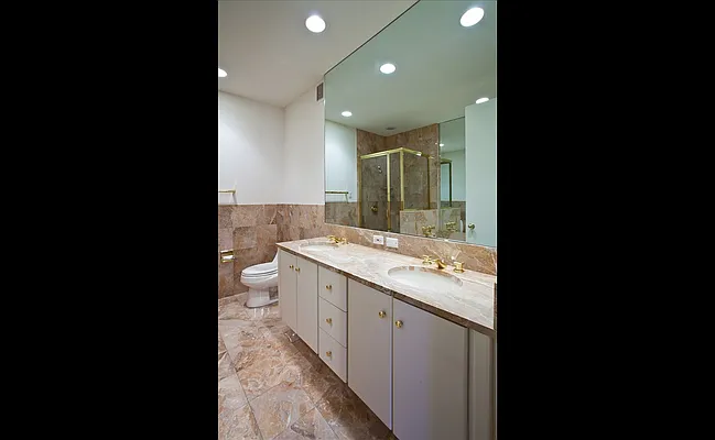 Rented by Douglas Elliman | media 15