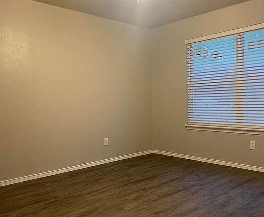 5th image of 503 Industrial Dr W #503C