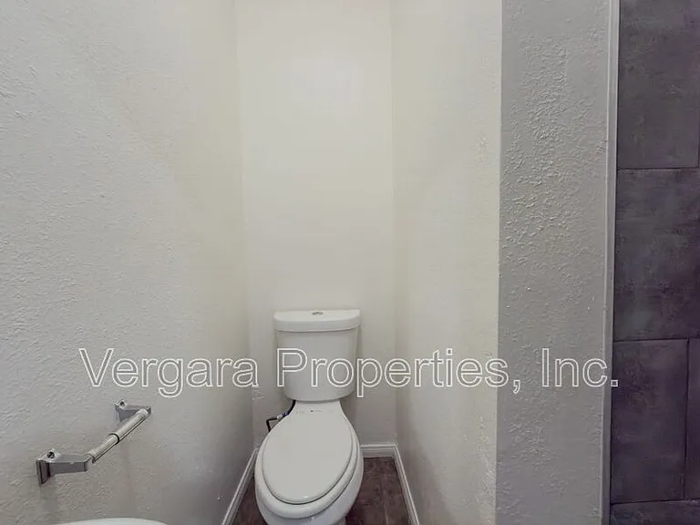 921 Sartori Ave #I — Photo 13