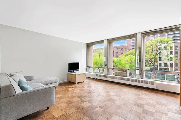 Sold by Compass | media 1