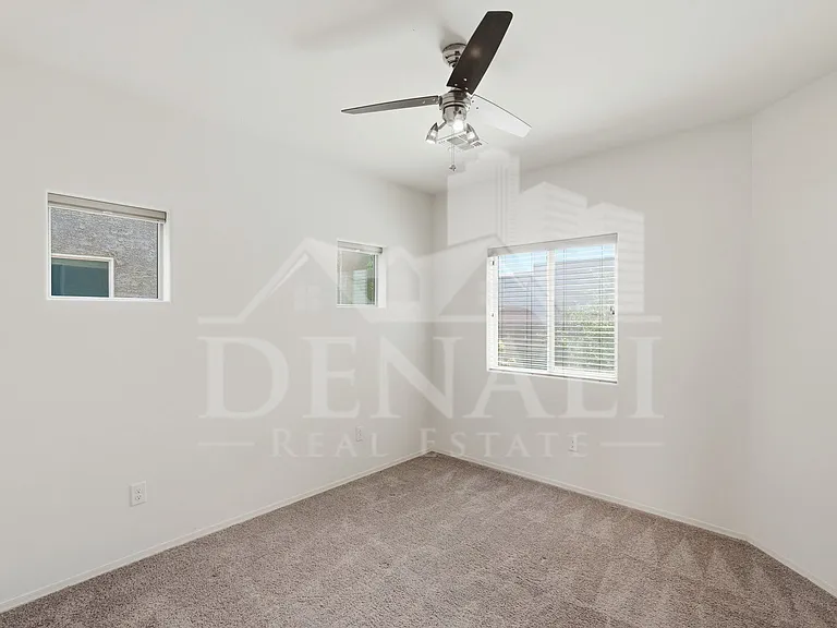 4162 N Thurston Ln #100 — Photo 21