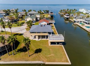 21701 Deaf Smith Dr, Galveston, TX 77554