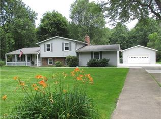 1371 Ritchie Rd, Stow, OH 44224