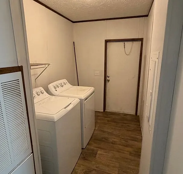 4220 Barber St — Photo 7