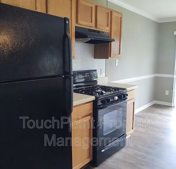 7302 Woodbourne Ln — Photo 2