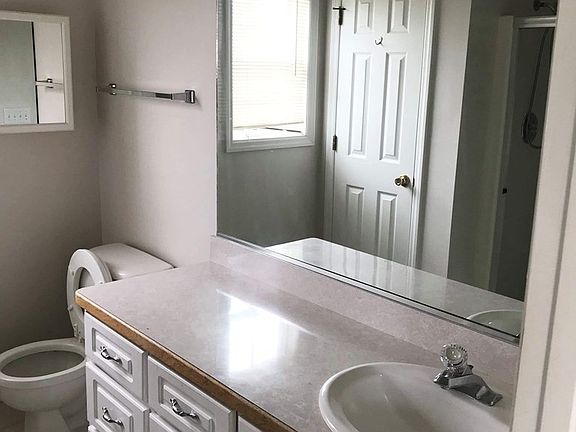 4th image of 108 Heron Dr
