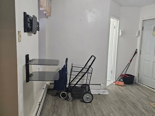 9 Vroom Street image 15 of 17