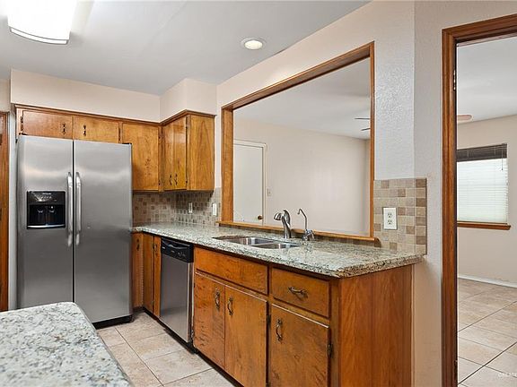 5th image of 1919 Ash Cir
