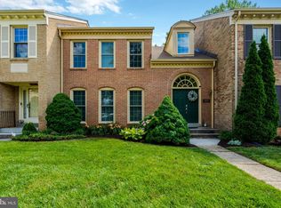 4619 Luxberry Dr, Fairfax, VA 22032