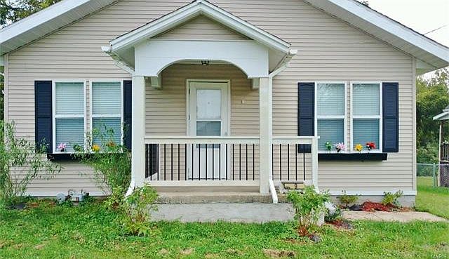 2nd image of 199 Neunaber St
