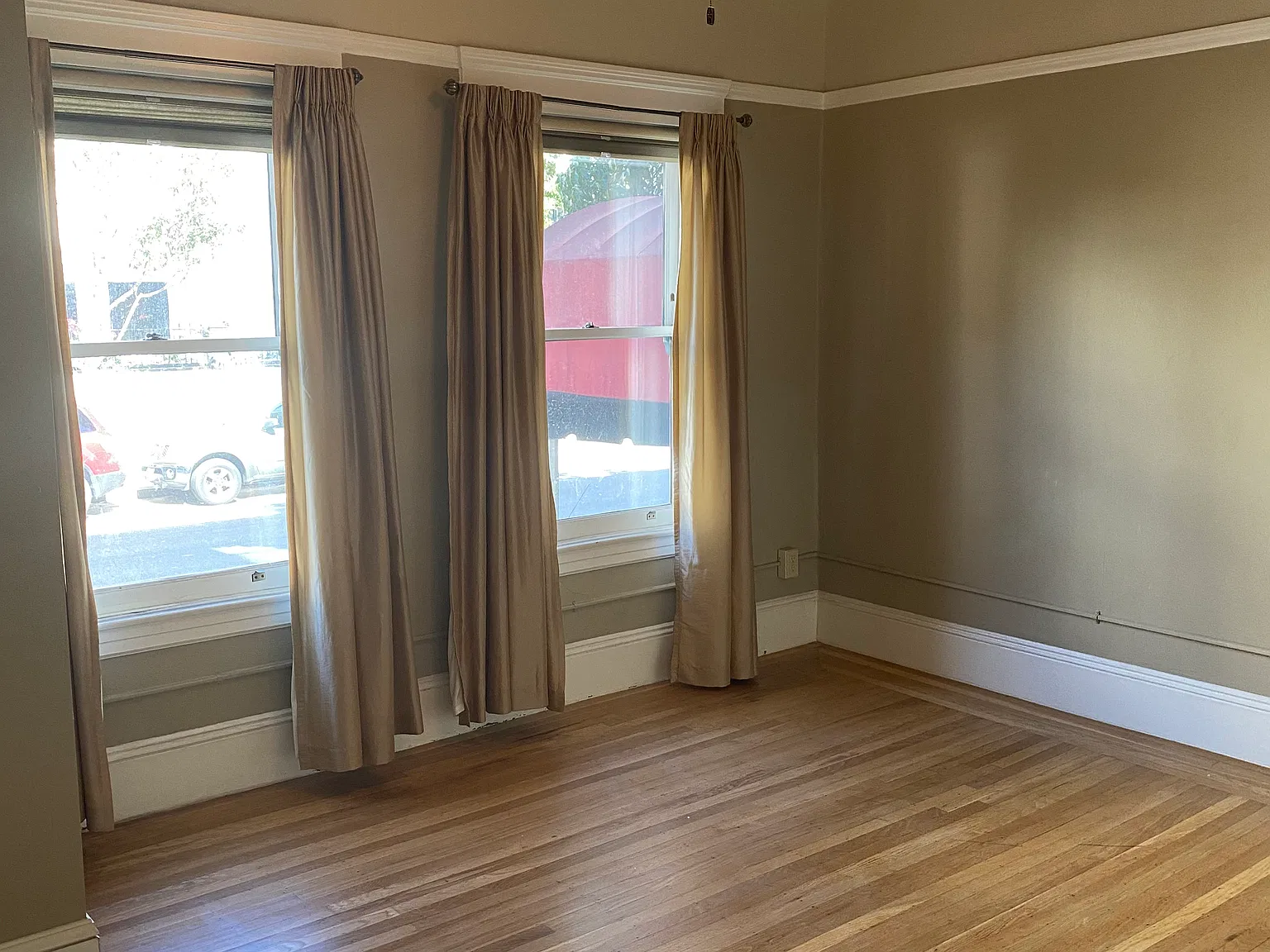 1 bed, 669 sqft, $6,800 — Photo 2