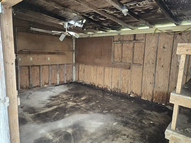 100 San Diego St — Photo 14
