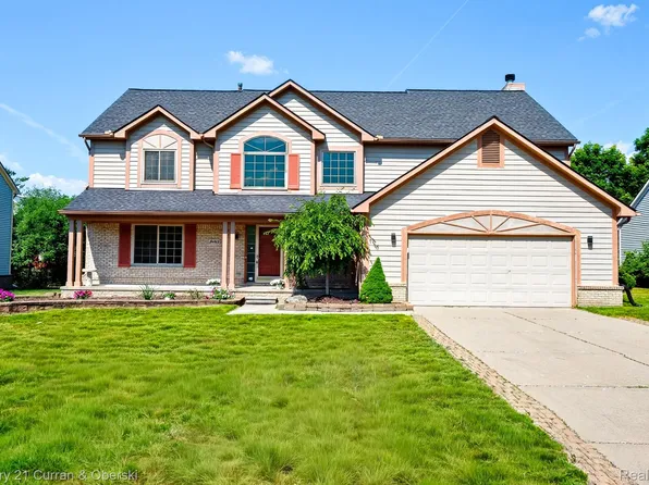 24403 Elmhurst Ave, Farmington Hills, MI 48336