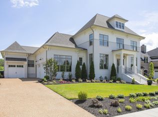 8877 Edgecomb Dr, College Grove, TN 37046