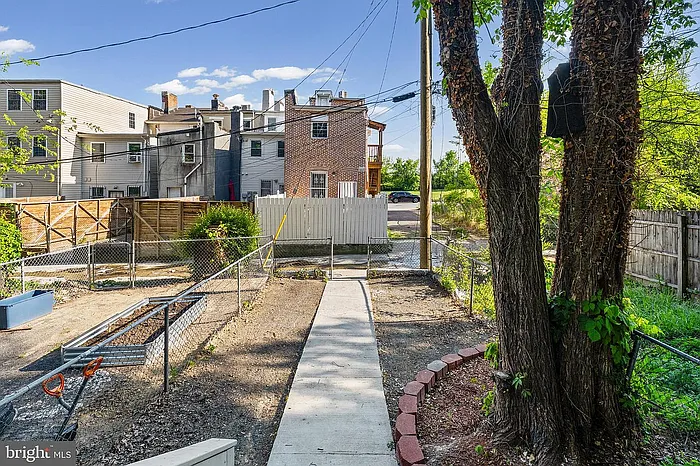 900 Bennett Pl — Photo 25