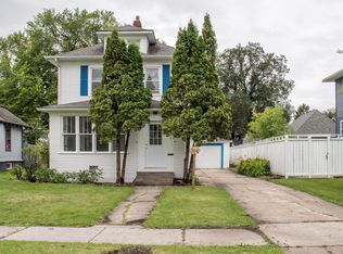 814 Almonte Ave, Grand Forks, ND 58201