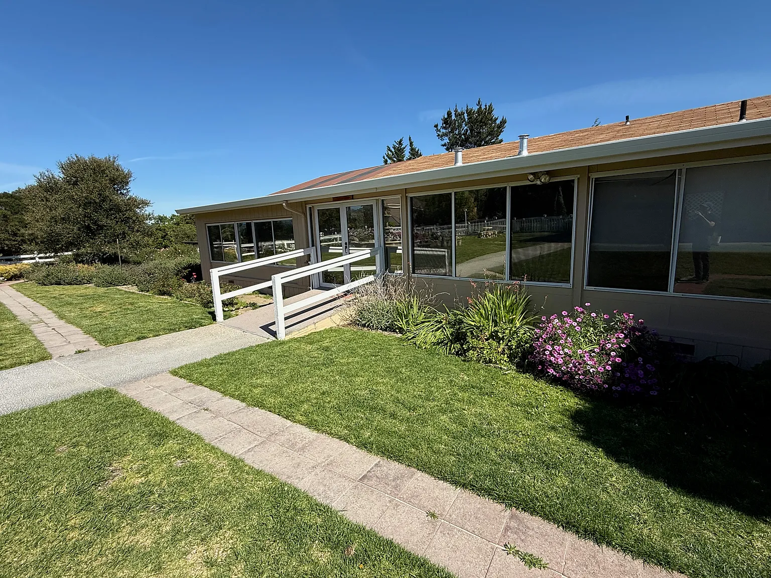 1 bed, 1.5 bath, 1115 sqft, $2,950 — Photo 2