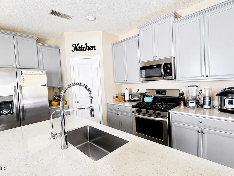 3938 Bloomfield Ct — Photo 9