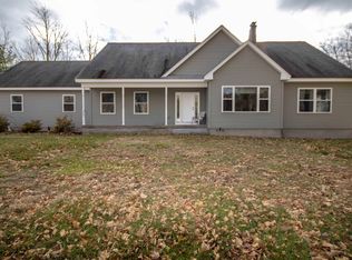 27 Perkins Rd, Londonderry, NH 03053