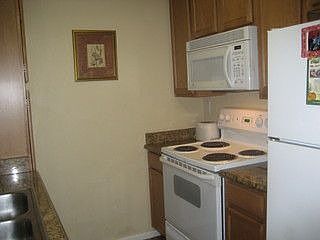 1st image of 3454 Castle Glen Dr Unit 103