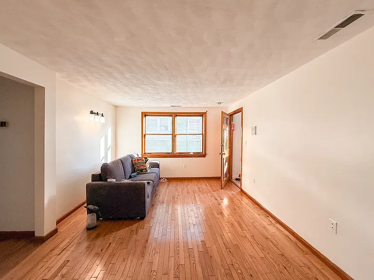 202 Bremen St #3 — Photo 15