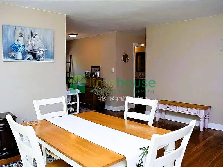 1439 Simpson Ct — Photo 7