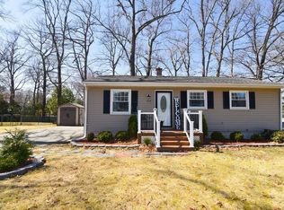 186 Louis Rd, Springfield, MA 01118