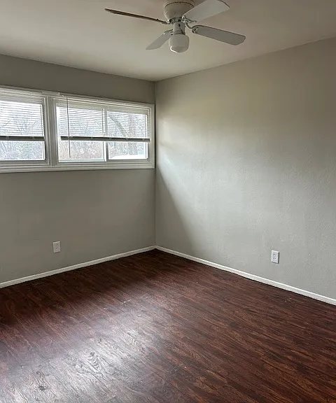 6826 Friarwood Dr — Photo 6