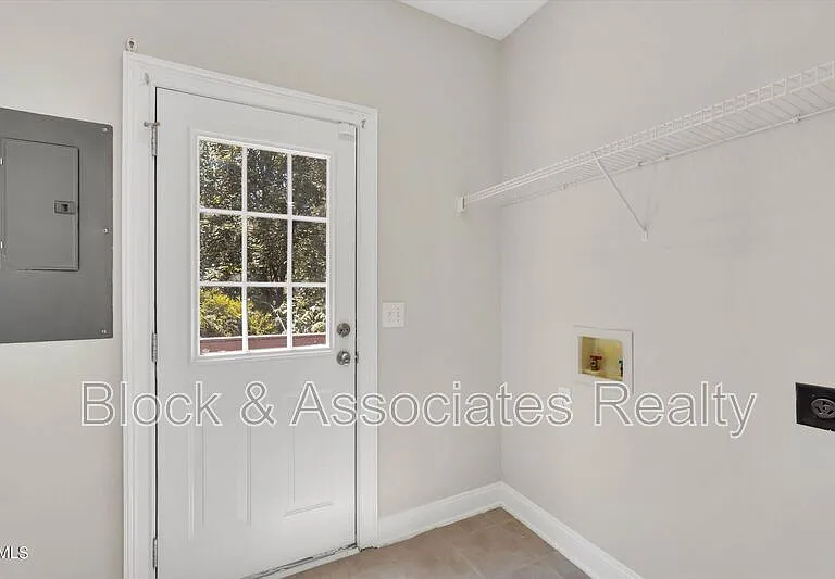 109 Old Savannah Dr — Photo 10