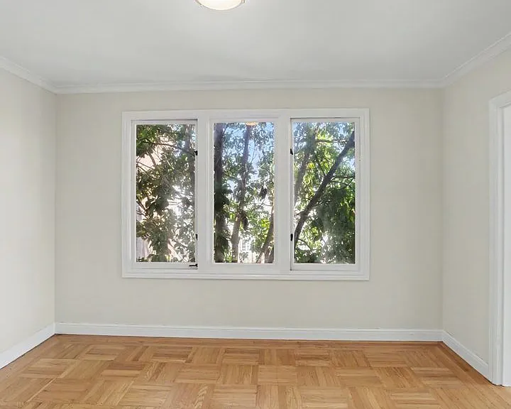 Renovated 3br W/ Dining Room. Views! Parking Avail., Free Laundry! — Photo 24
