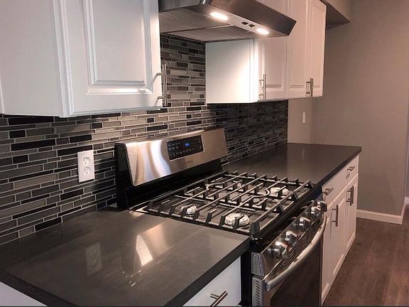 5th image of 2611 S Central Street