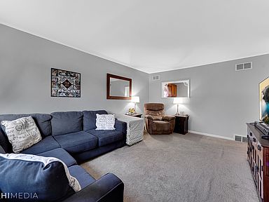 1908 N North Ave, Mchenry, IL 60050 | Zillow