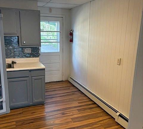 4th image of 617 Birch St