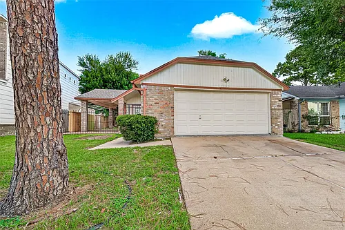 19942 Great Elms Dr Photo 1