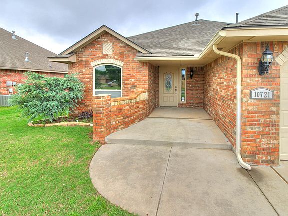 2nd image of 10721 SW 31st Ct