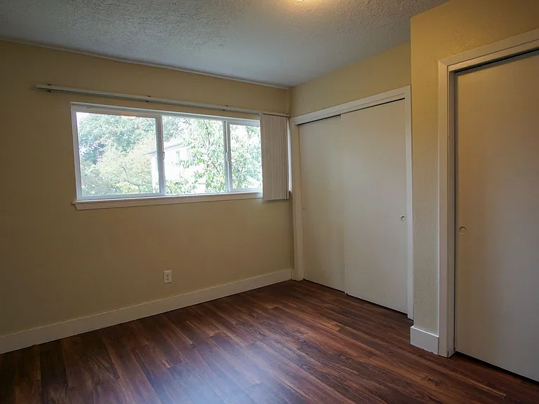1625 SE Bidwell St #8 — Photo 9