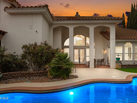 2nd image of 6644 El Parque Dr