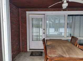 27 Park Avenue Ct APT 19, West Springfield, MA 01089