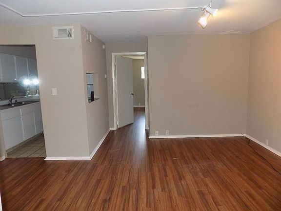 3rd image of 3910 McDuffie St APT 9