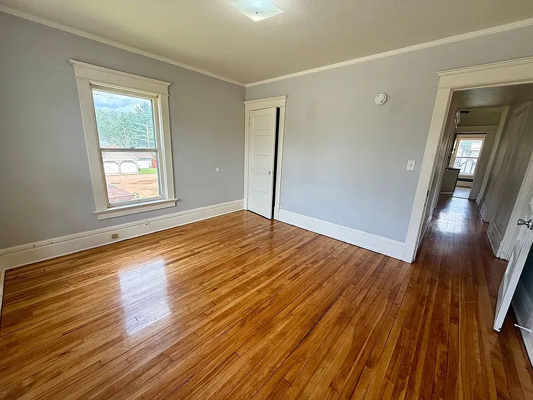 1339 Grand Ave — Photo 10