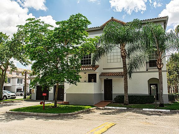 4th image of 775 SW 148th Ave APT 1612