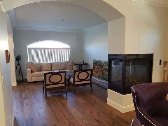 5th image of 18085 Lakeview Dr