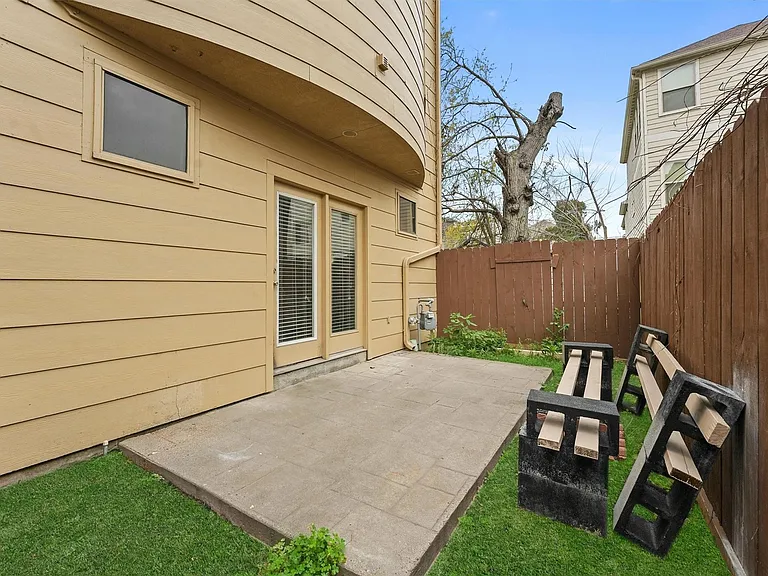 6132 Maxie St — Photo 16