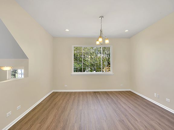 5th image of 9379 Harrison St