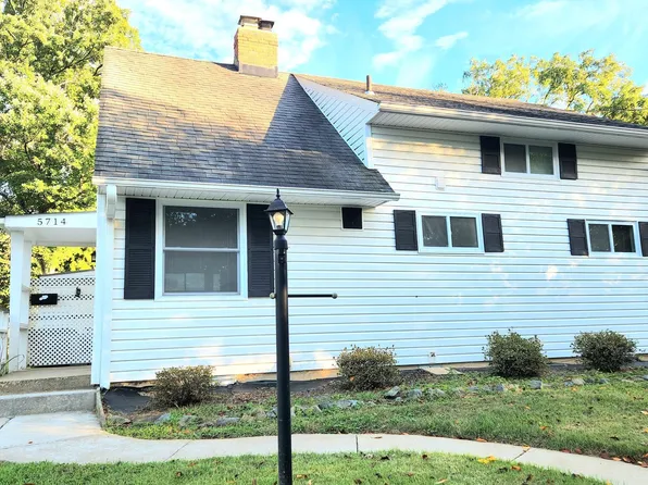 5714 Crawford Dr, Rockville, MD 20851