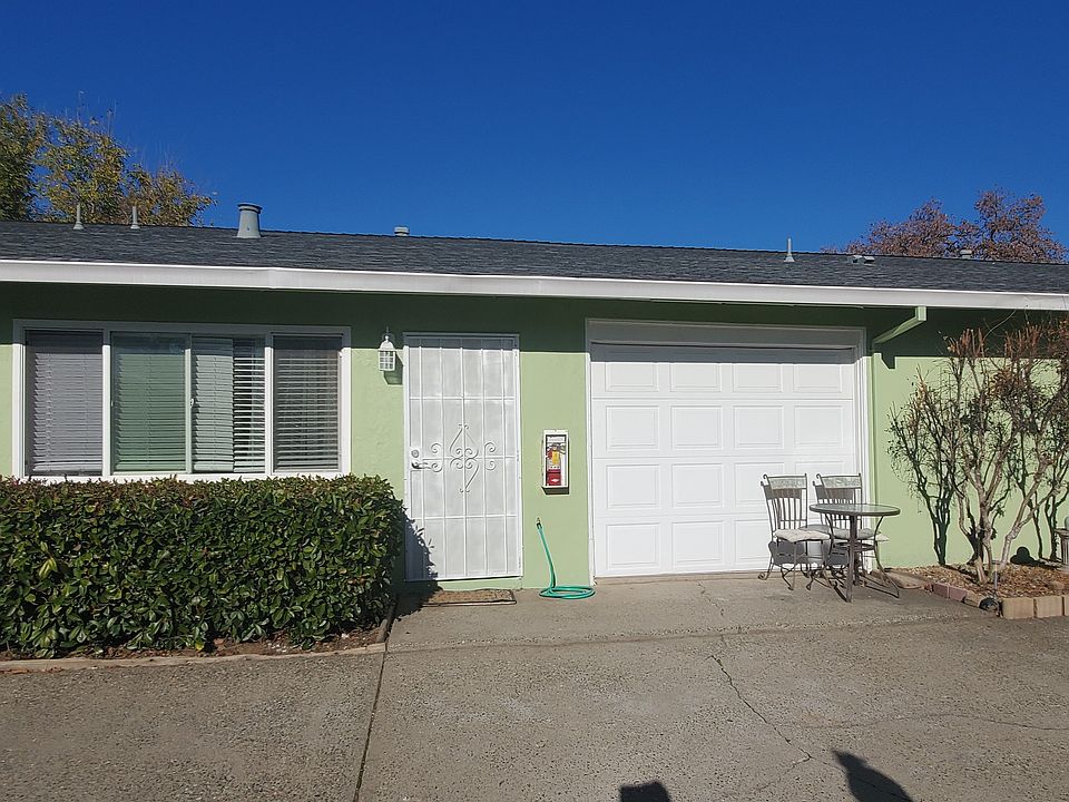 1st image of 2760 Heather Ln